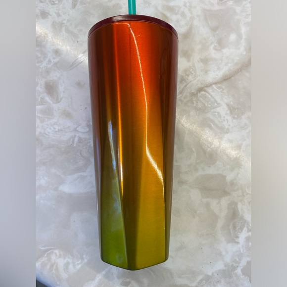 Starbucks 24oz Water Cup - Picture 3 of 5